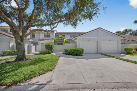 Photo of 529 Prestwick Circle, Palm Beach Gardens, FL 33418 (MLS # R11119474) Photo of 529 Prestwick Circle, Palm Beach Gardens, FL 33418 (MLS # R11119474)