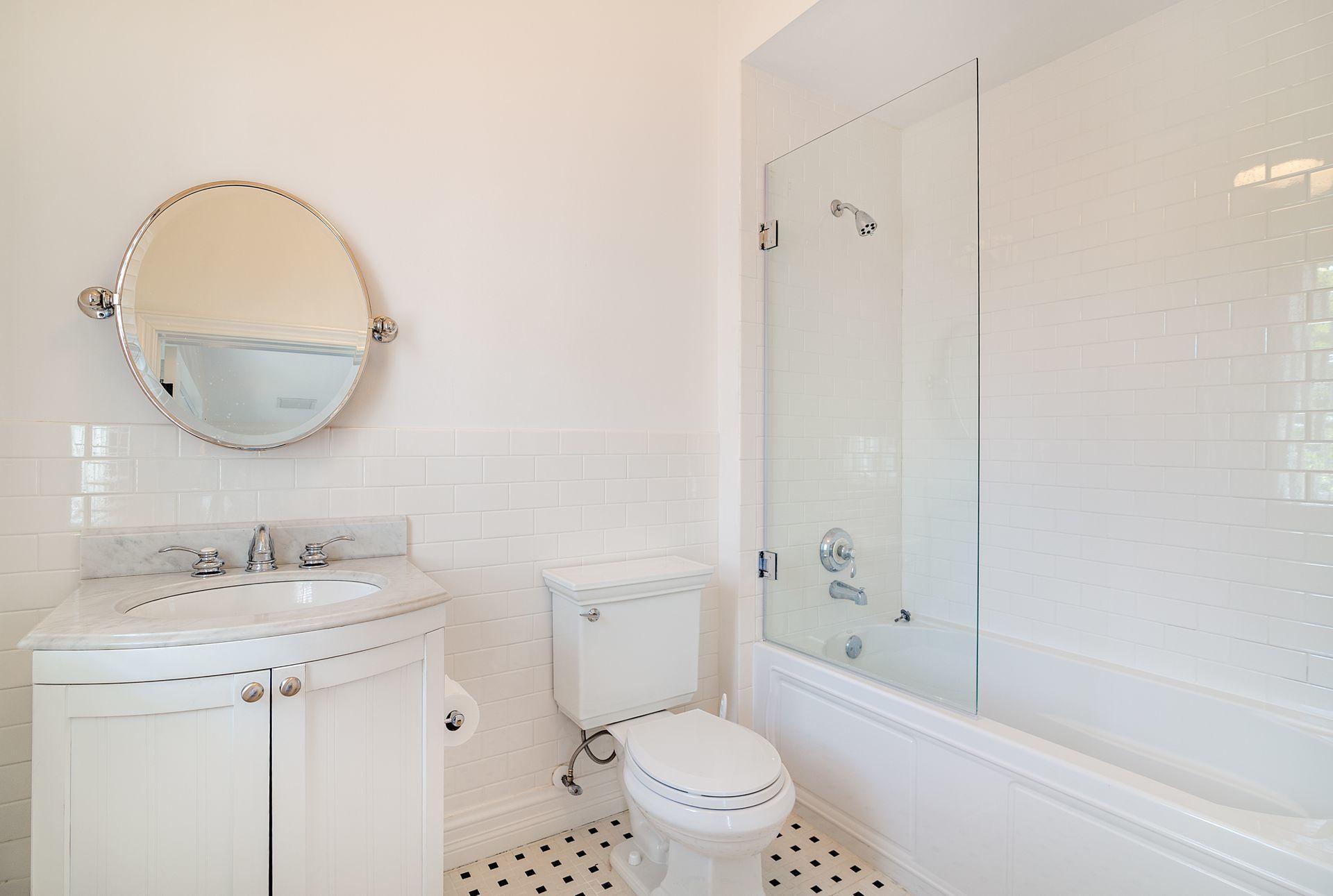 LAKEWOOD - Residential