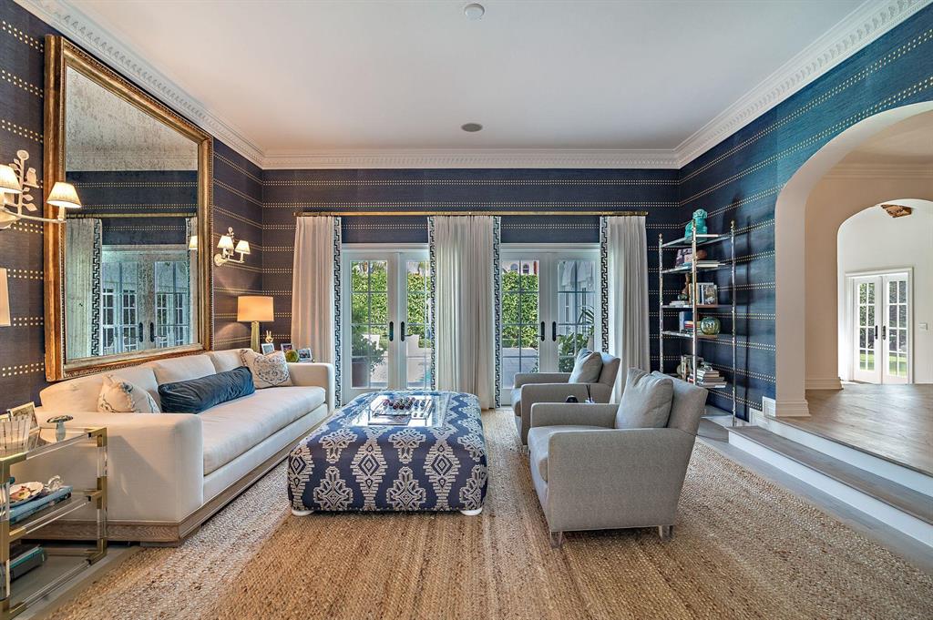 LAKEWOOD - Residential