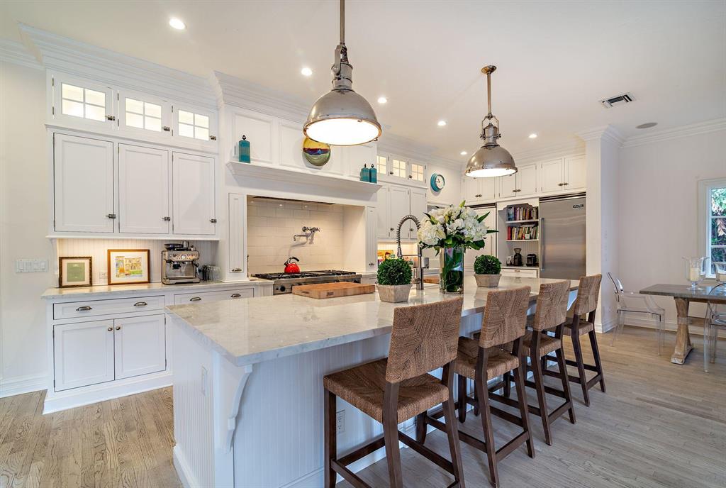 LAKEWOOD - Residential