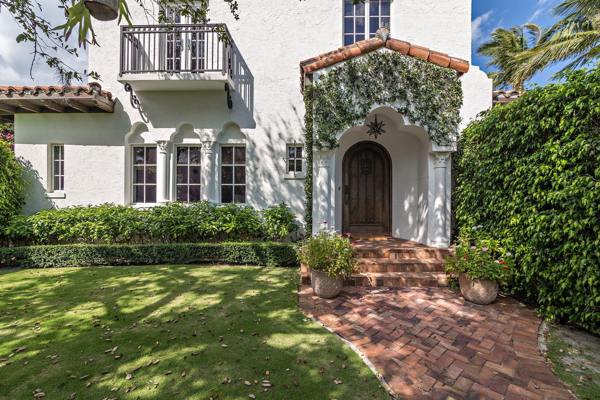 LAKEWOOD - Residential