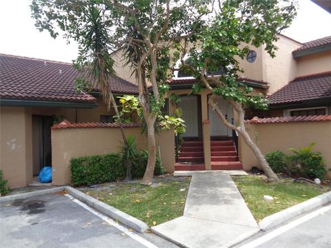 A home in Plantation