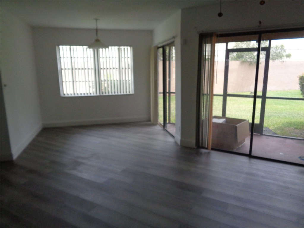 LAKE VIEW - Residential