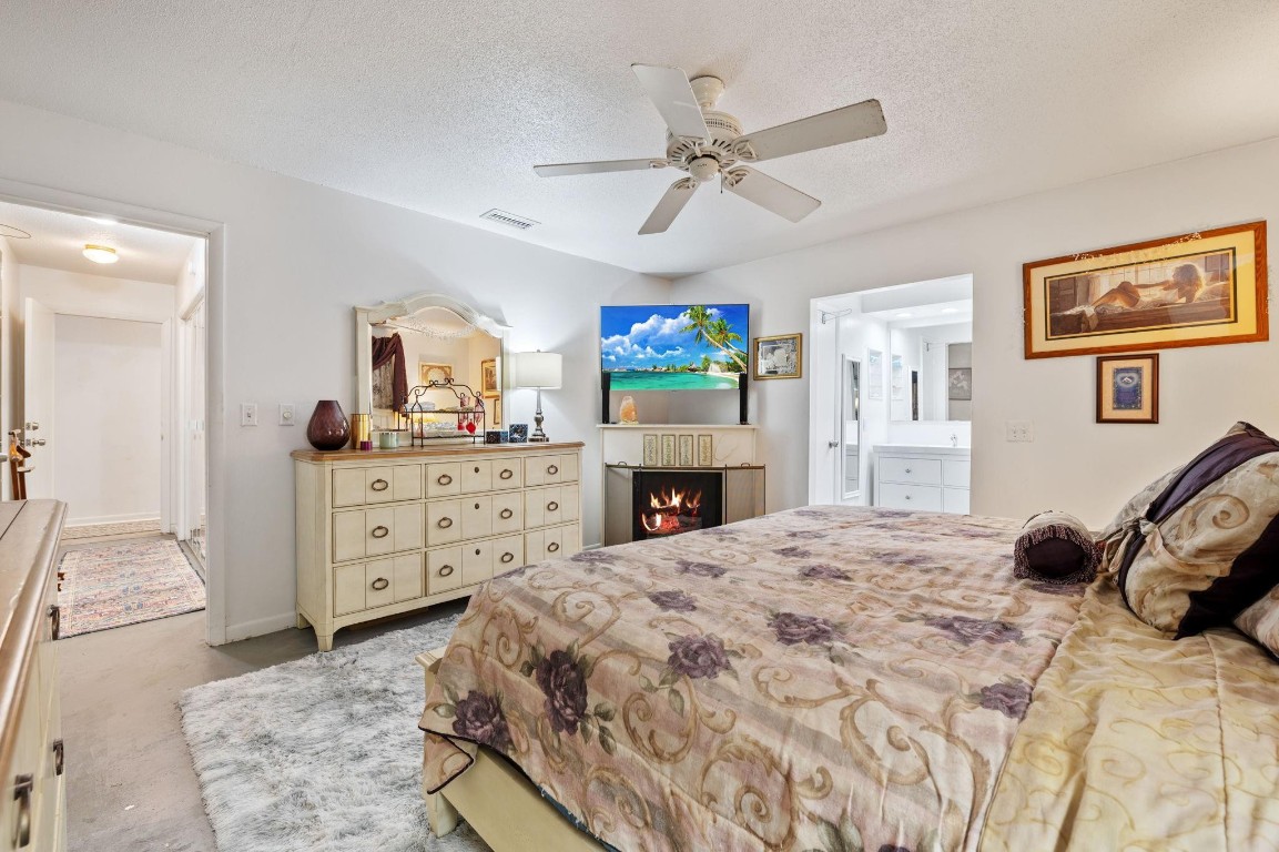 Green Acres 67-31 B - Residential