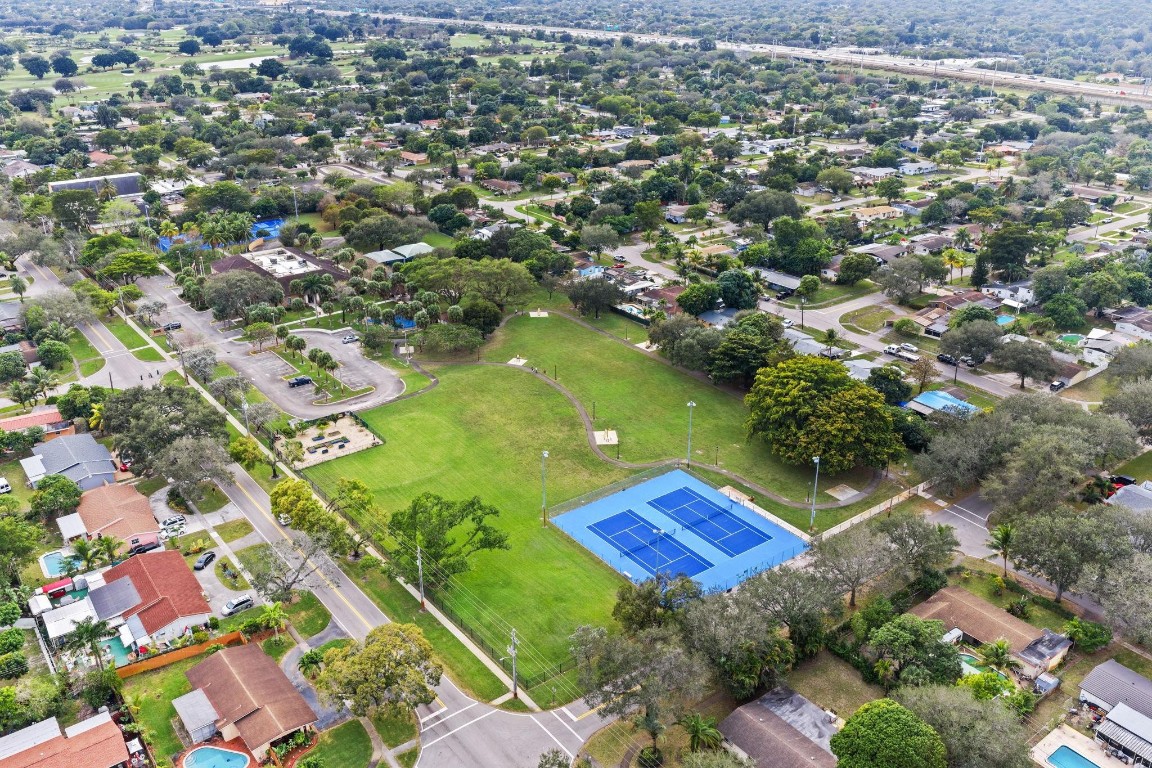 Green Acres 67-31 B - Residential