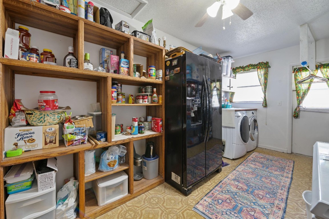 Green Acres 67-31 B - Residential