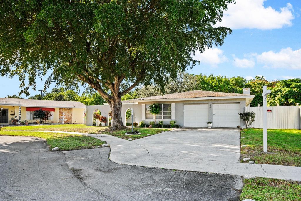 Photo of 481 NW 45th Terrace, Plantation, FL 33317 (MLS # F10546386)