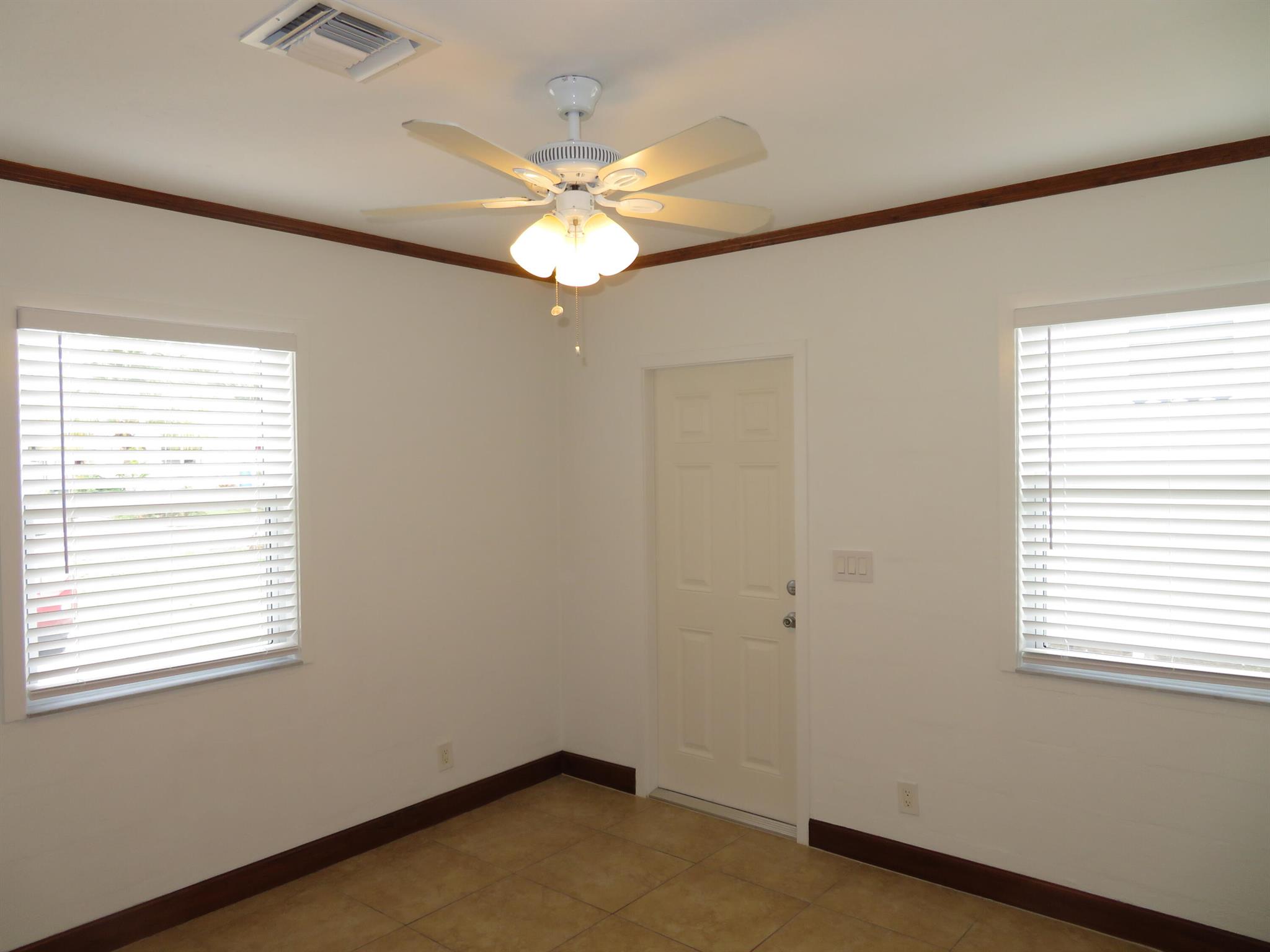 GREENACRES - Residential Lease