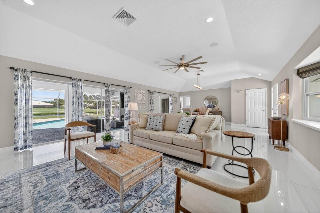 Evergreen, Mid-Rivers - Residential