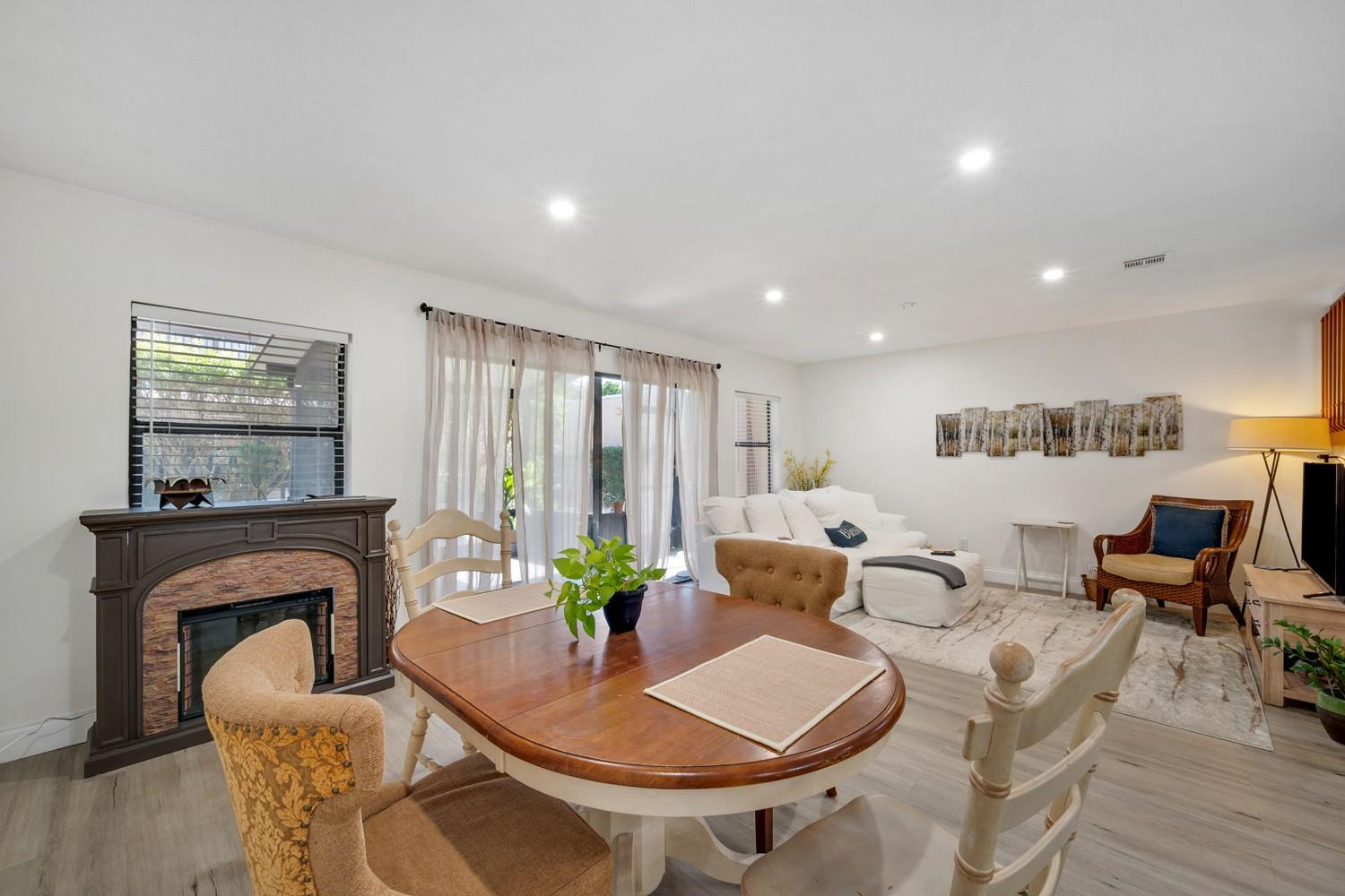 Berkley Square - Residential