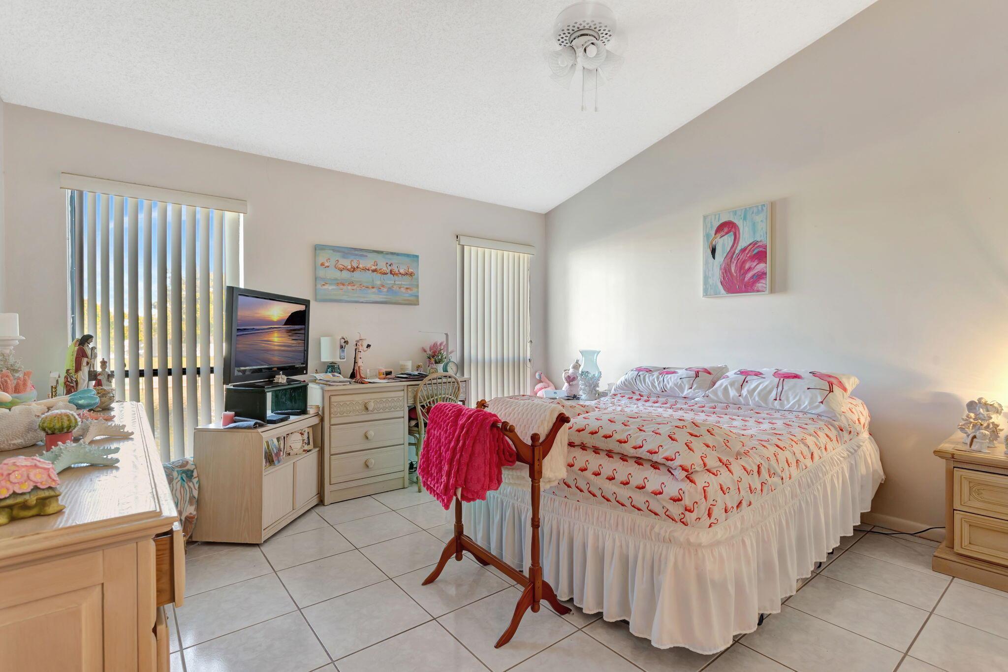 Lake Colony - Residential