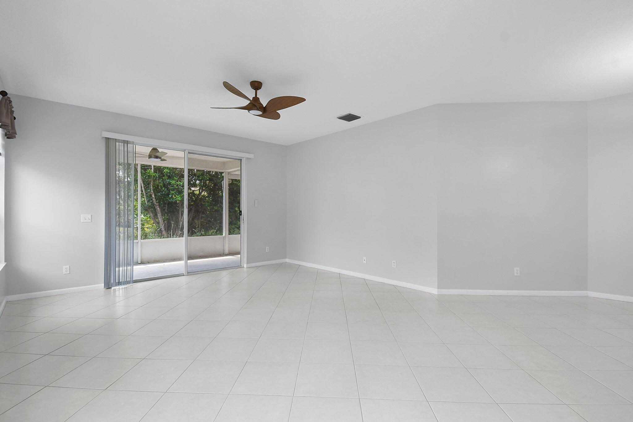 SUMMERFIELD - Residential Lease