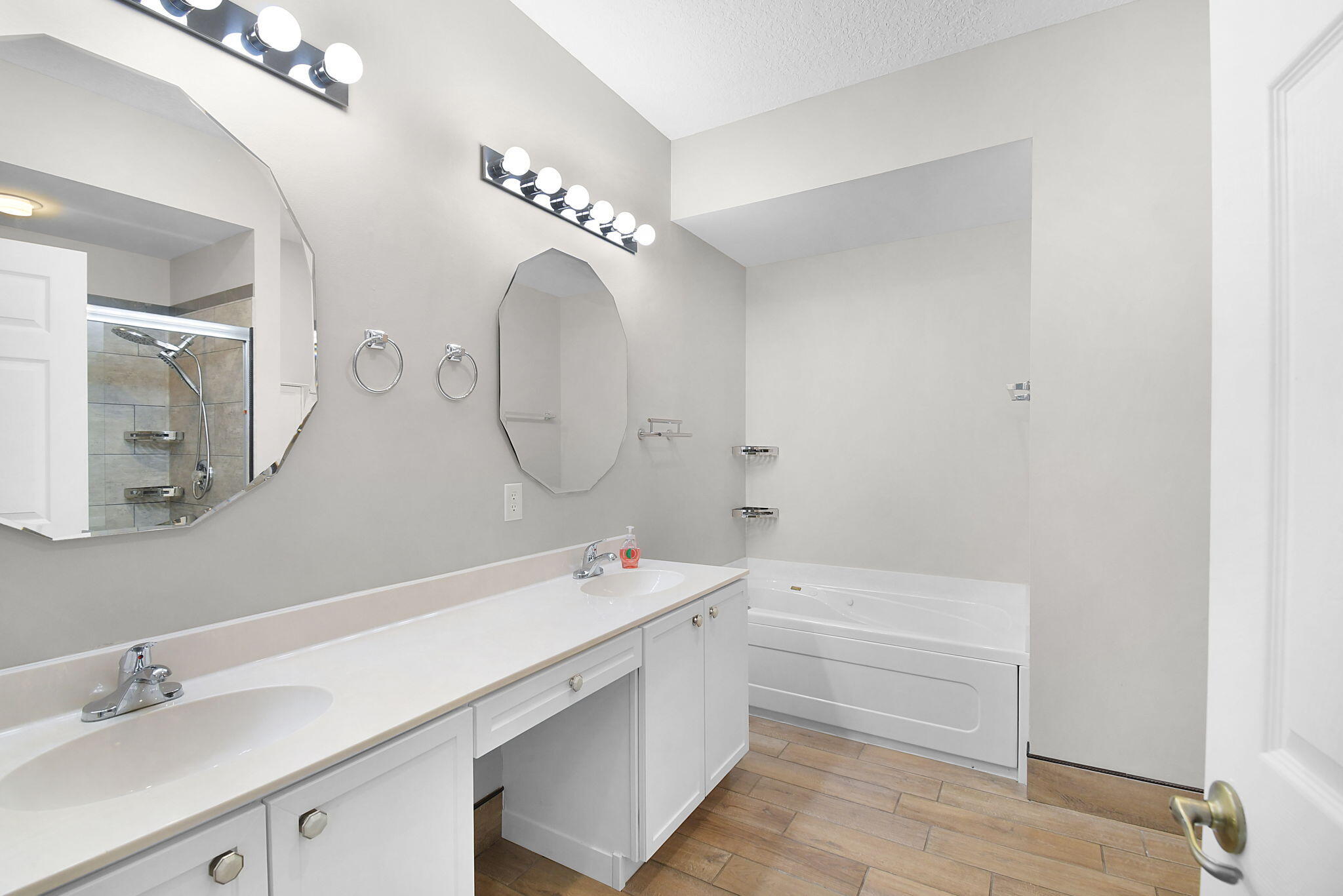 SUMMERFIELD - Residential Lease