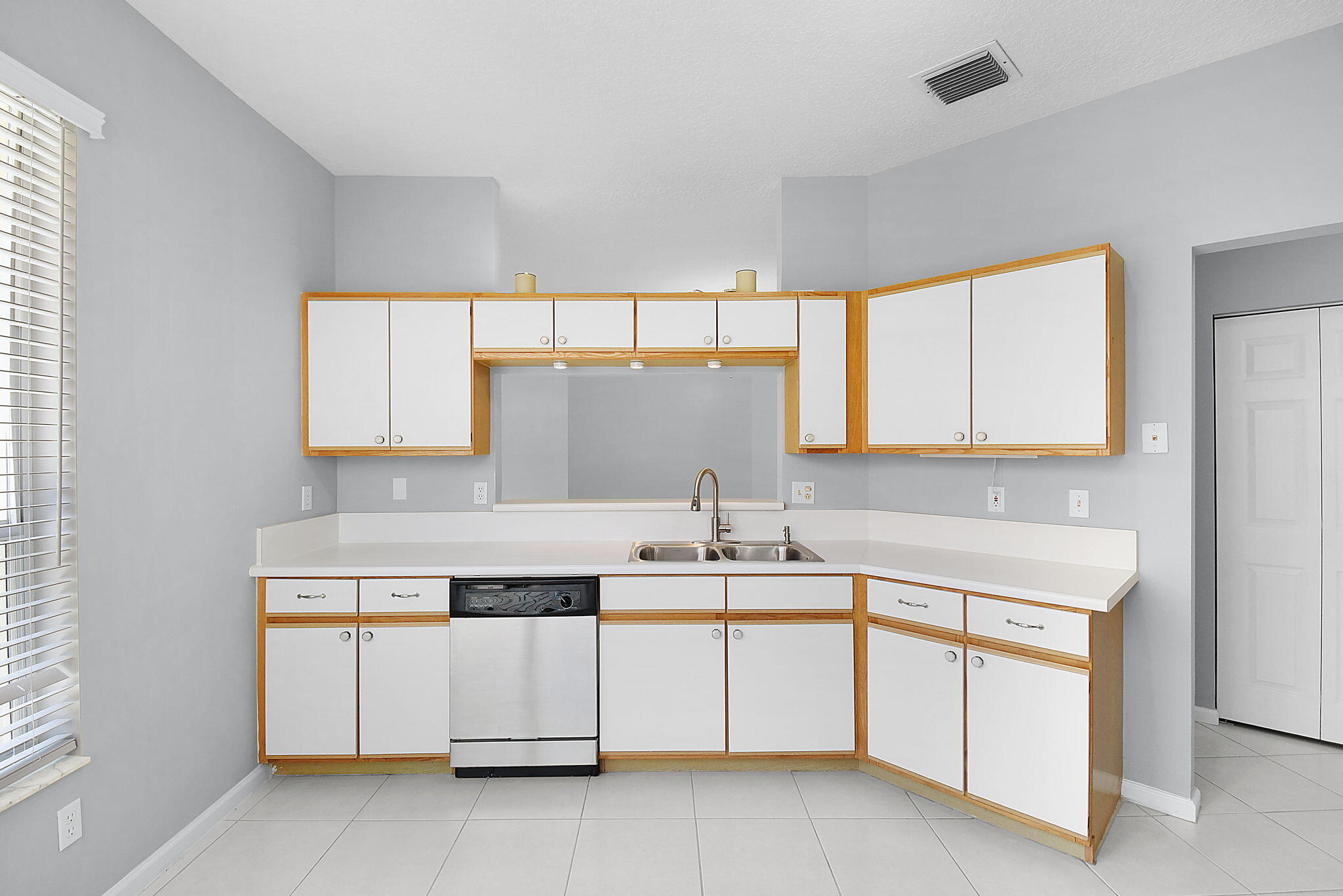 SUMMERFIELD - Residential Lease