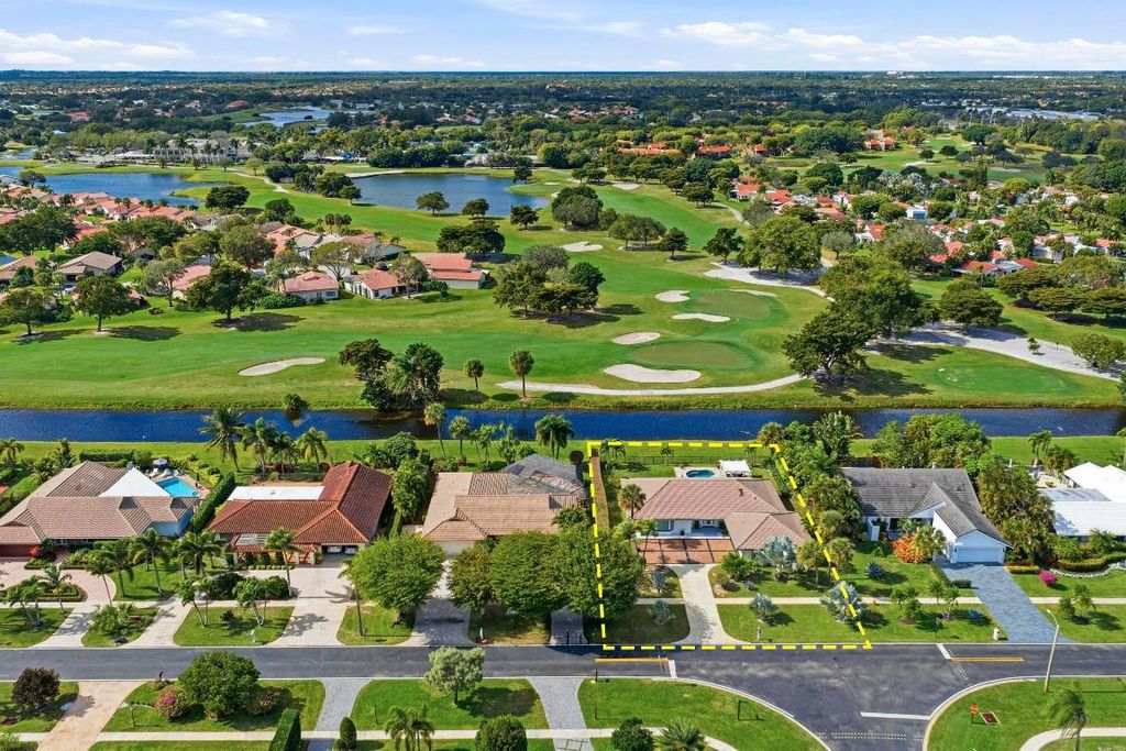 Photo of 11257 Wingfoot Drive, Boynton Beach, FL 33437 (MLS # R11156244)