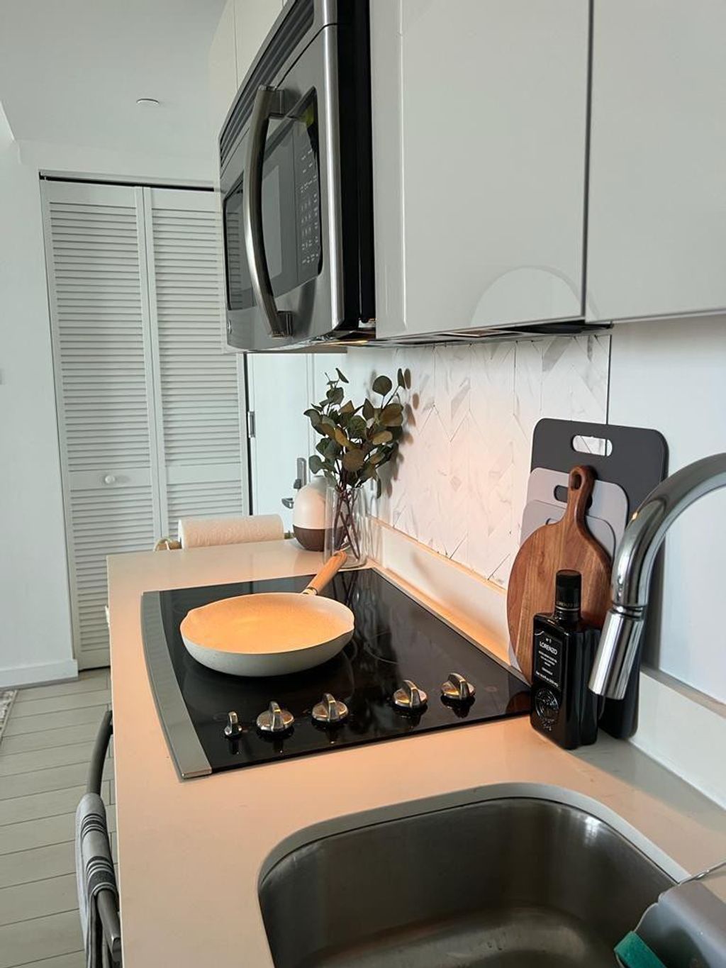 Photo of 2602 E Hallandale Beach Boulevard #R1010, Hallandale Beach, FL 33009 (MLS # F10484488)