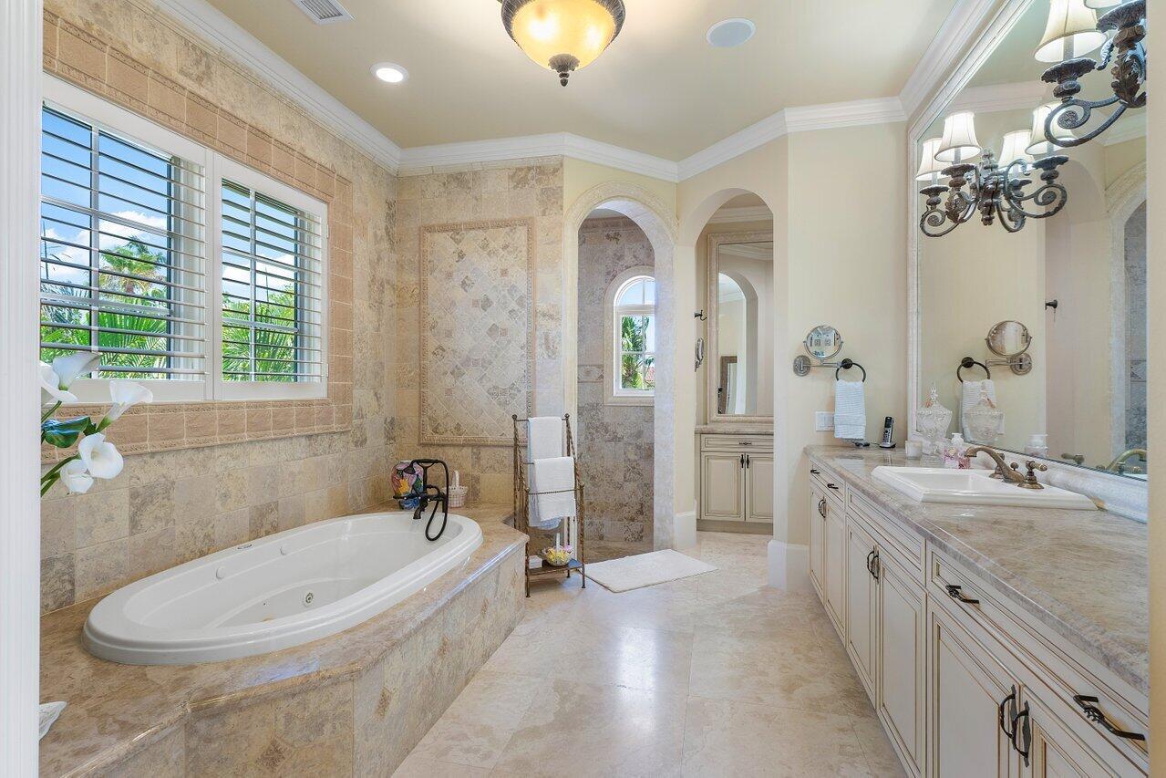 SAILFISH POINT - Residential