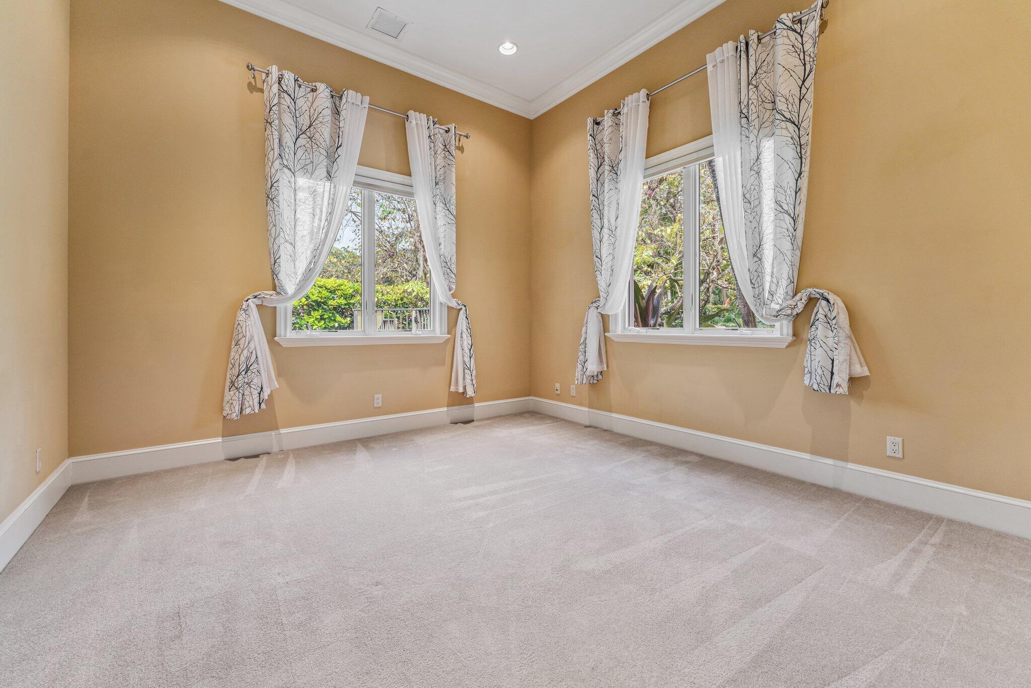 OLD PALM PL 4 - Residential