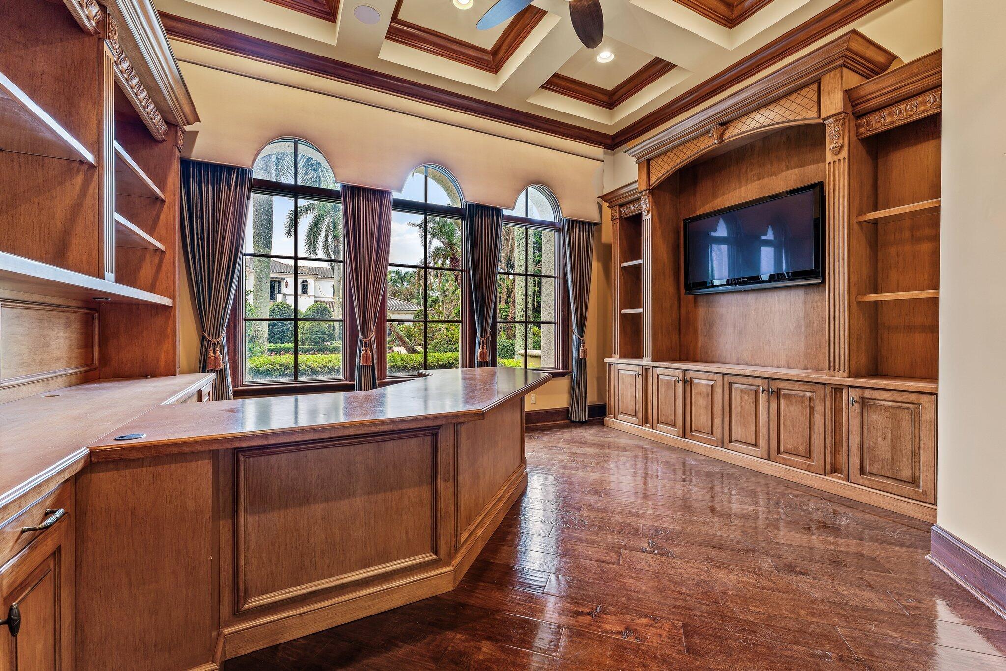 OLD PALM PL 4 - Residential