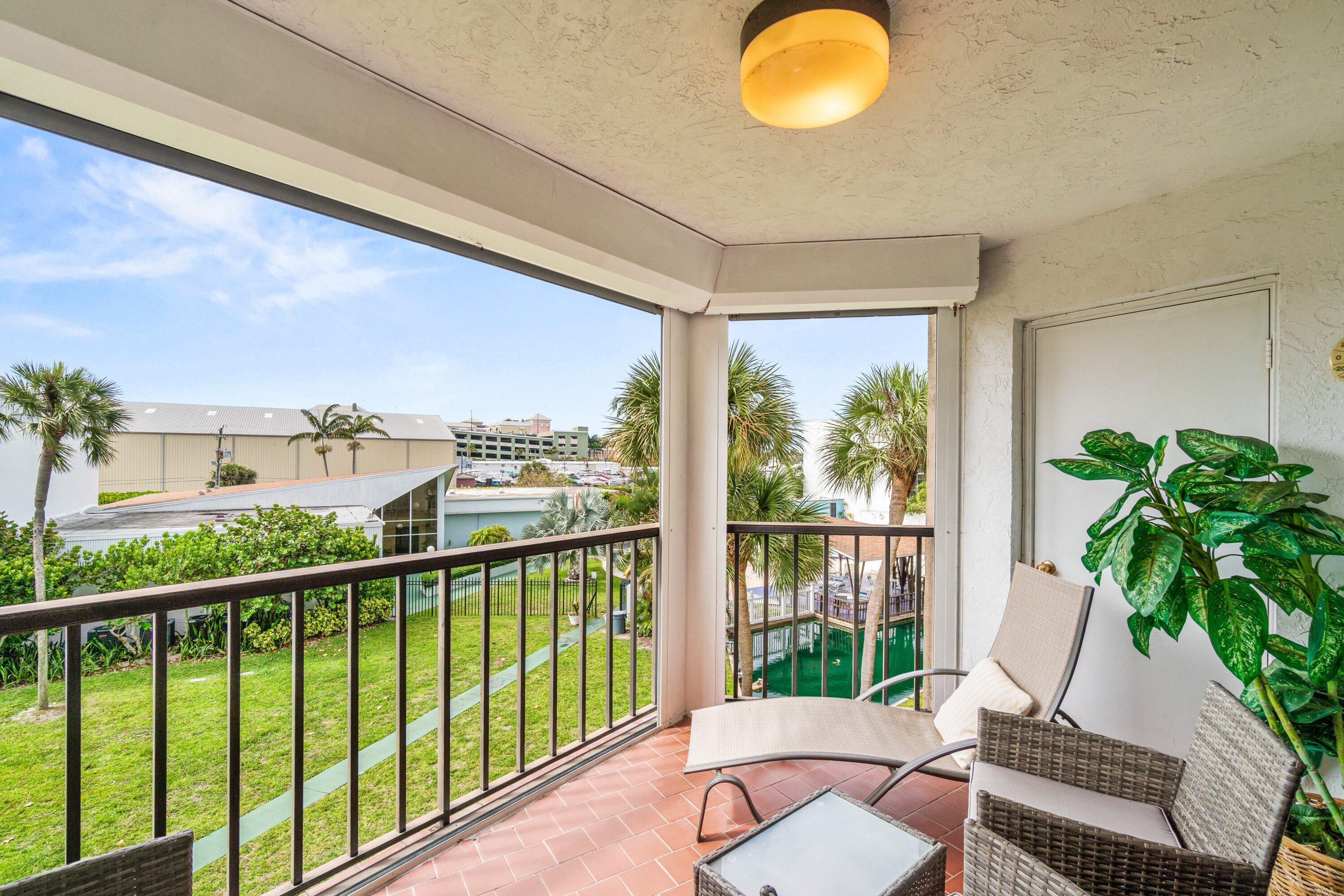 HIDDEN HARBOUR OF THE PALM BEACHES CONDO - Residential