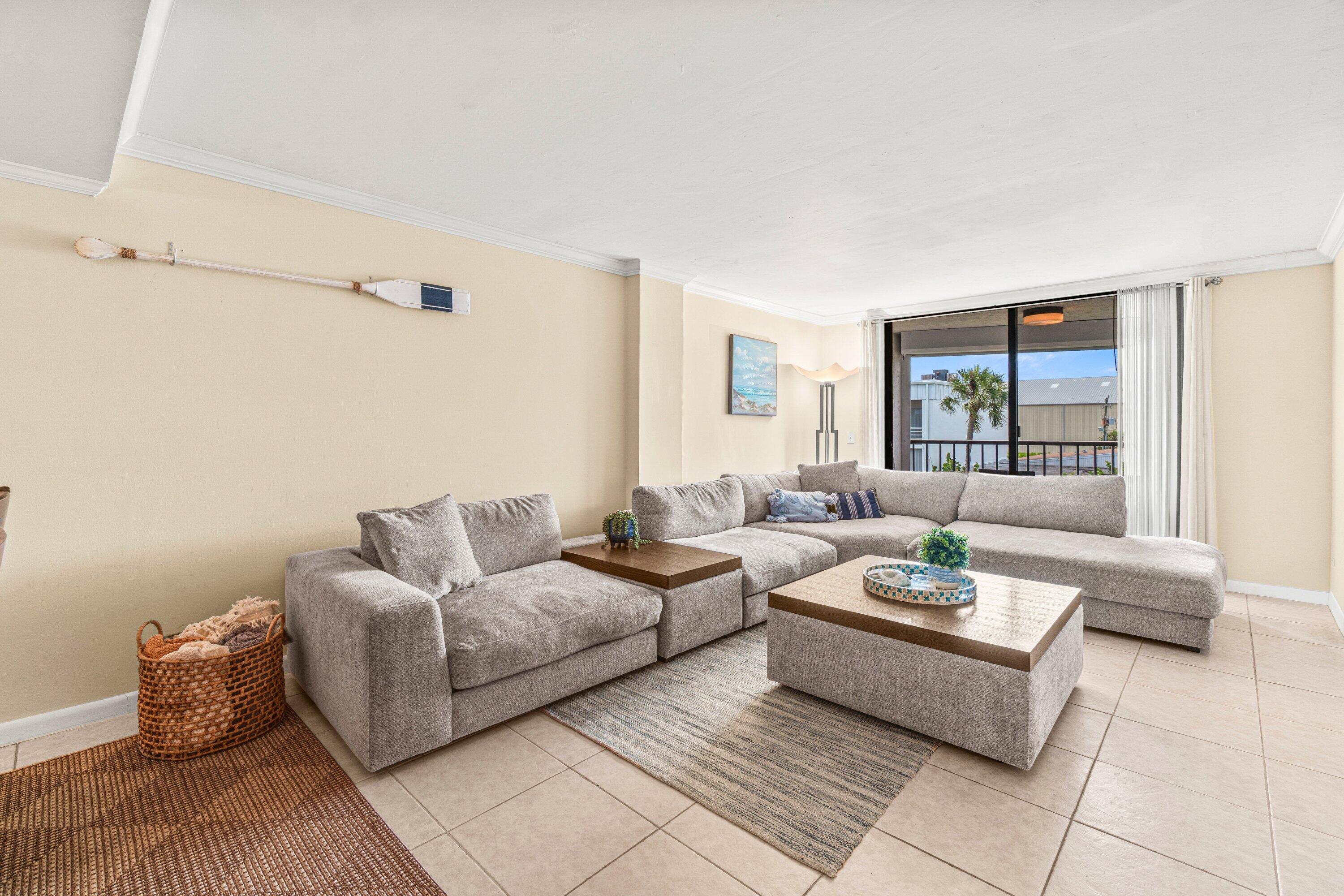 HIDDEN HARBOUR OF THE PALM BEACHES CONDO - Residential