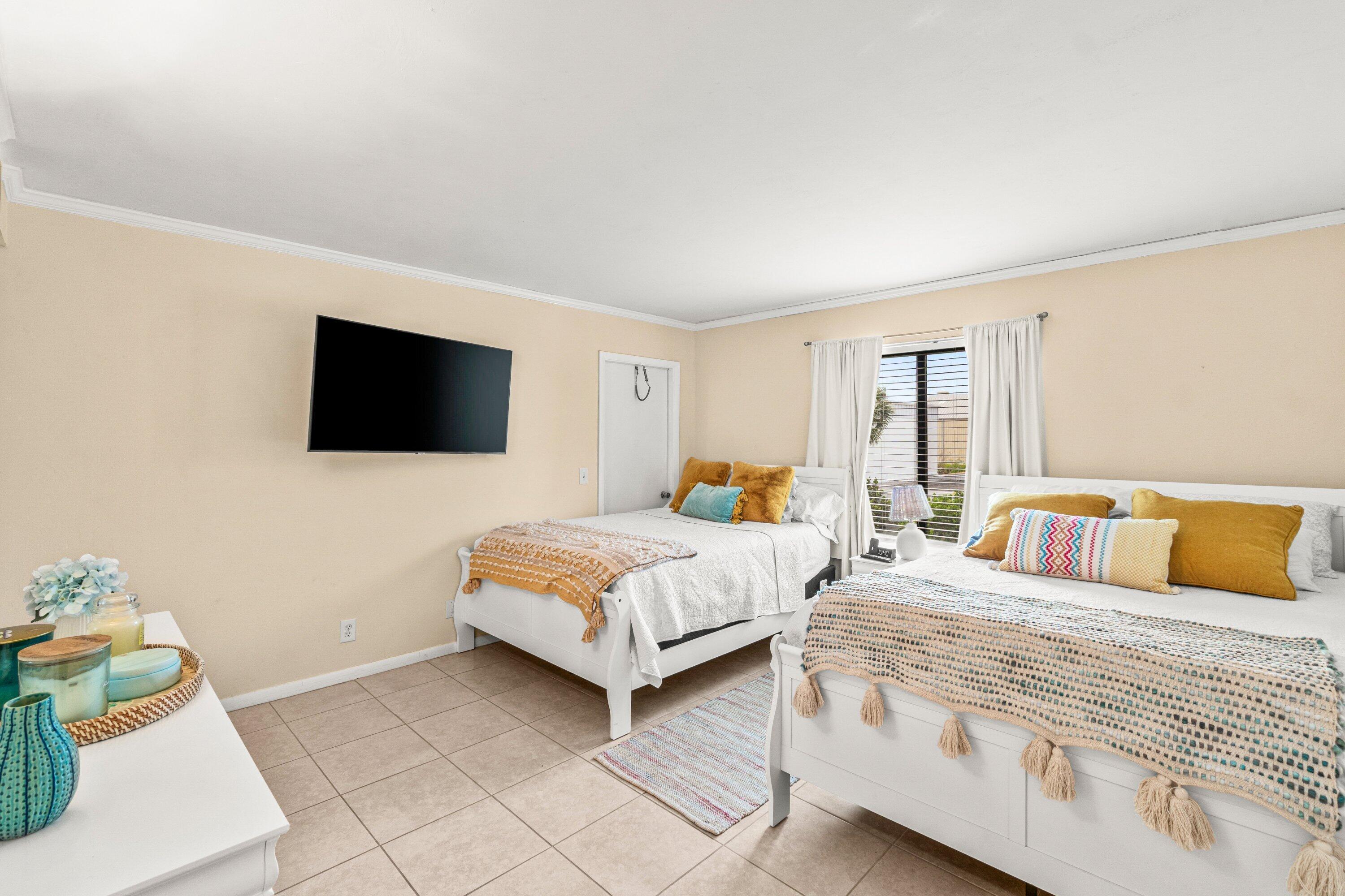 HIDDEN HARBOUR OF THE PALM BEACHES CONDO - Residential