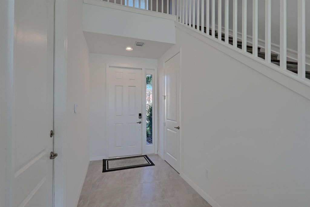 Photo of 12937 Trevi Isle Drive, Palm Beach Gardens, FL 33418 (MLS # R11089821)