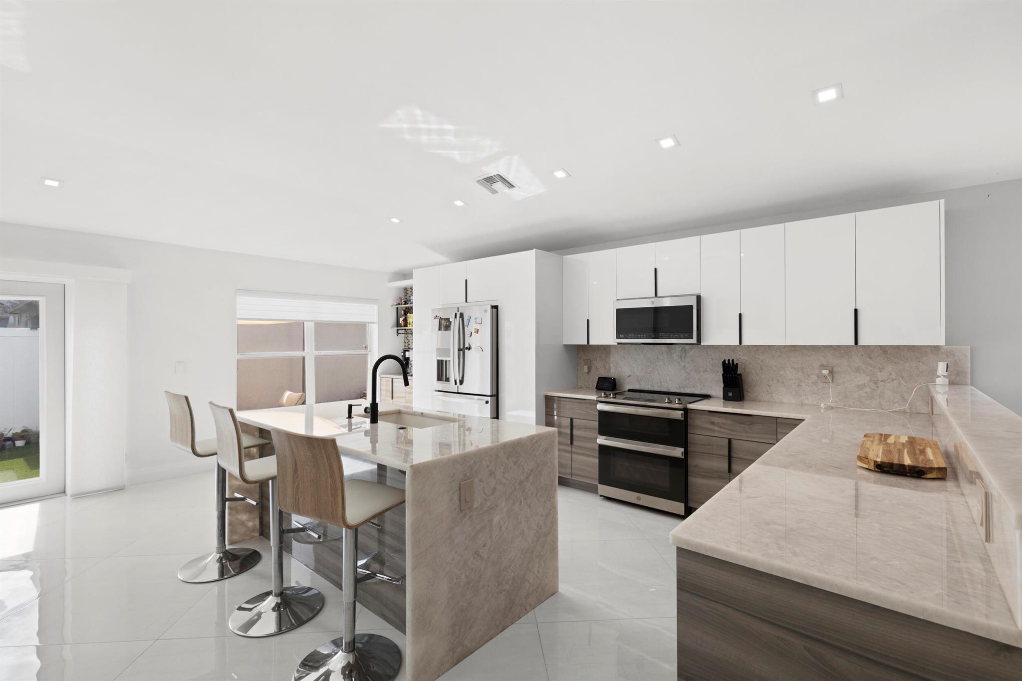 LANTERN KEY - Residential