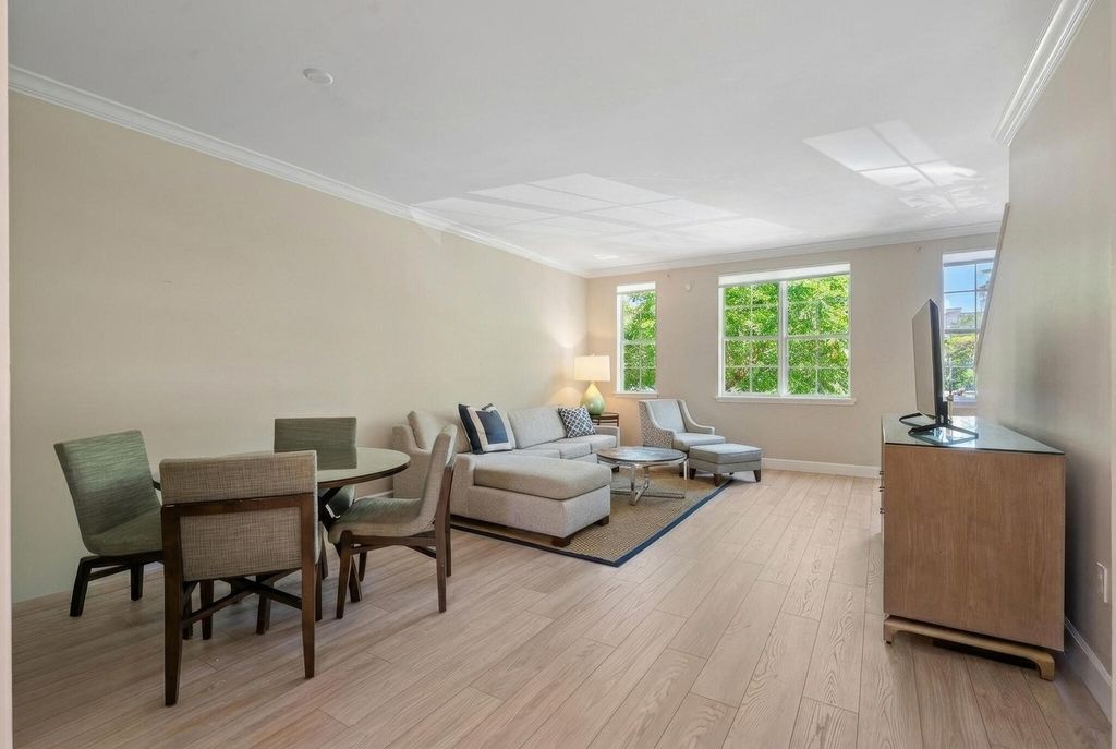 Photo of 610 Fern Street, West Palm Beach, FL 33401 (MLS # B26032134)
