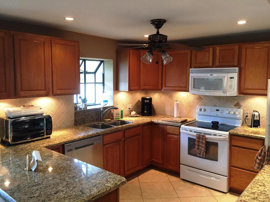 WOODLAKE, HOMEWOOD LAKES SEC C - Residential