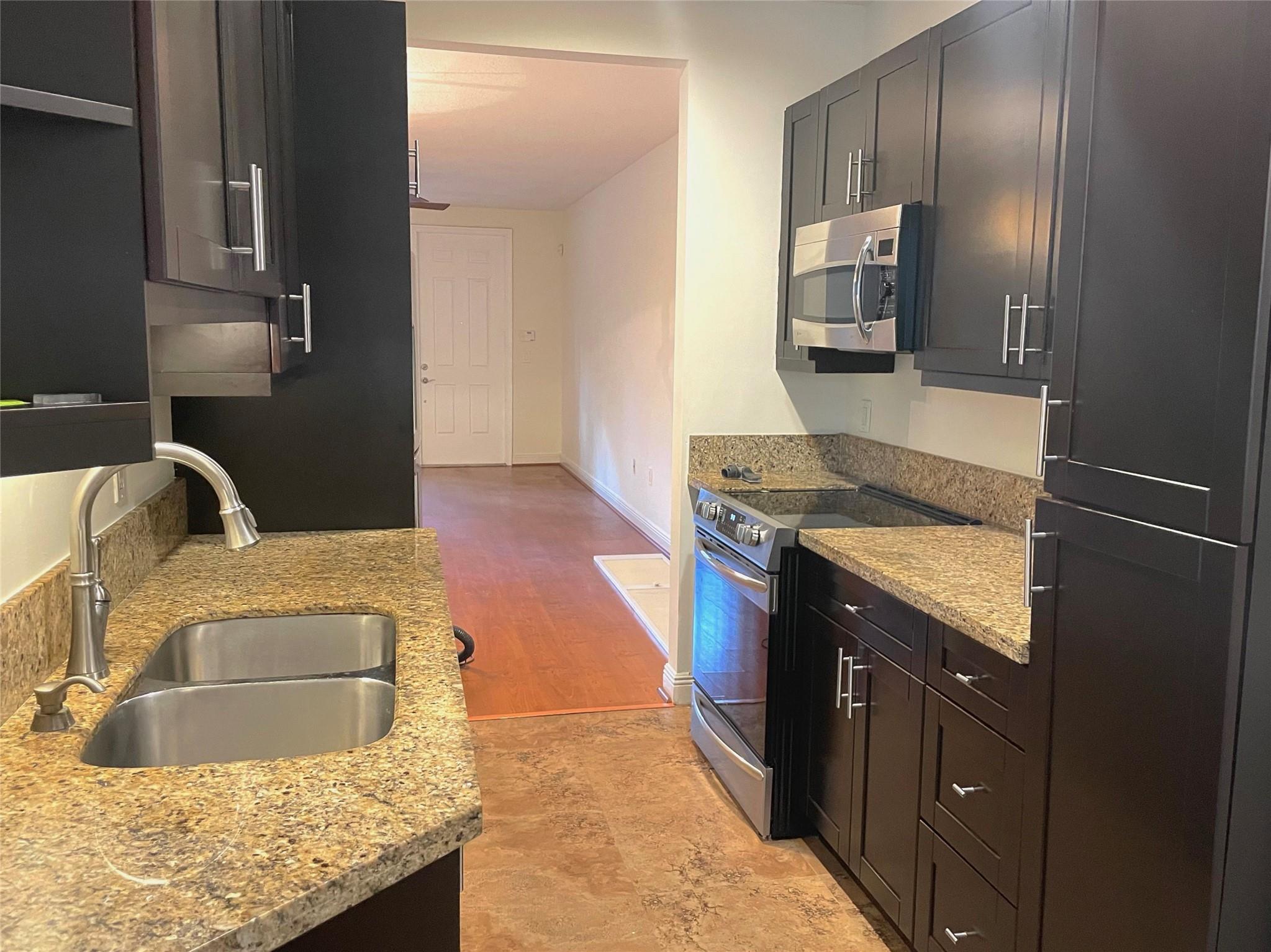 VILLAGE AT SAILBOAT BEND - Residential Lease