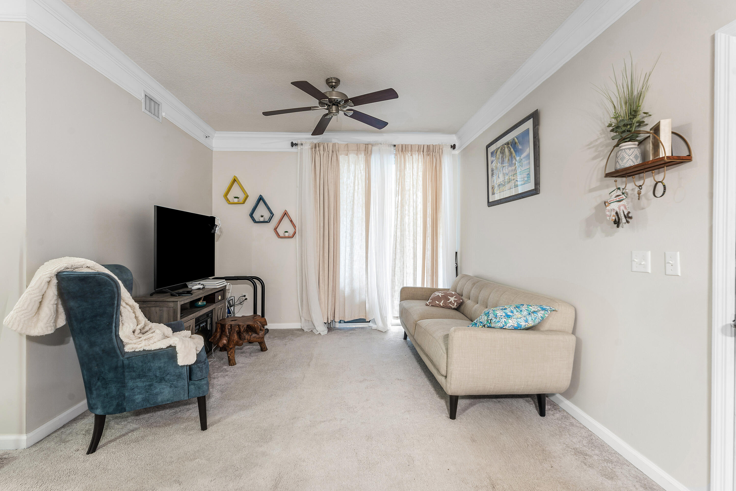 1208 E Myrtlewood Cir Circle E, Palm Beach Gardens, FL, 33418/$259,000 2 1208 E Myrtlewood Cir Circle E