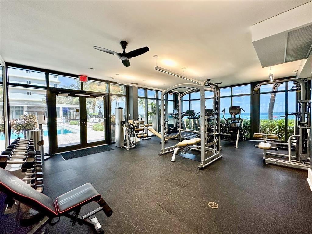 2101 S SURF Road 2C, Hollywood, FL, 33019/$2,220,000 4 2101 S SURF Road 2C