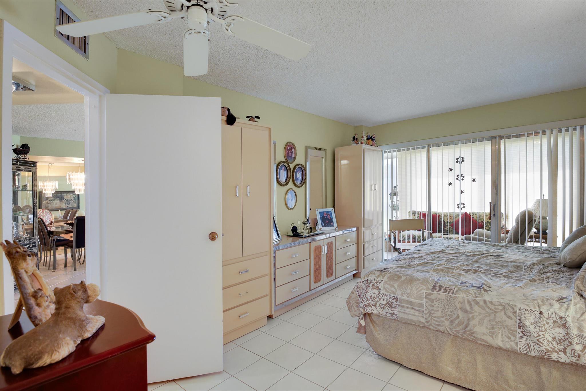 POINCIANA PLACE CONDO A,B - Residential