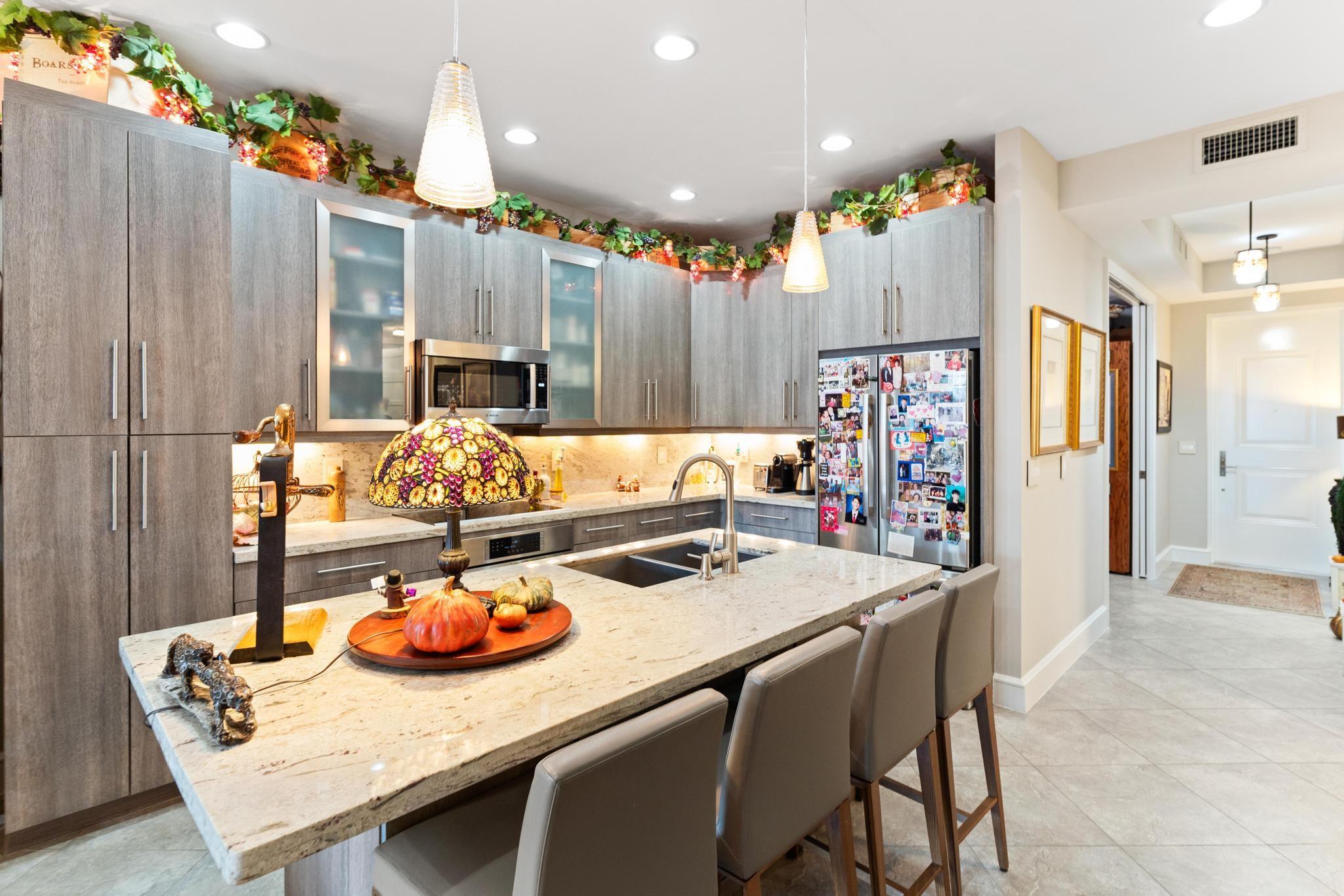 4511 El Mar Dr 307