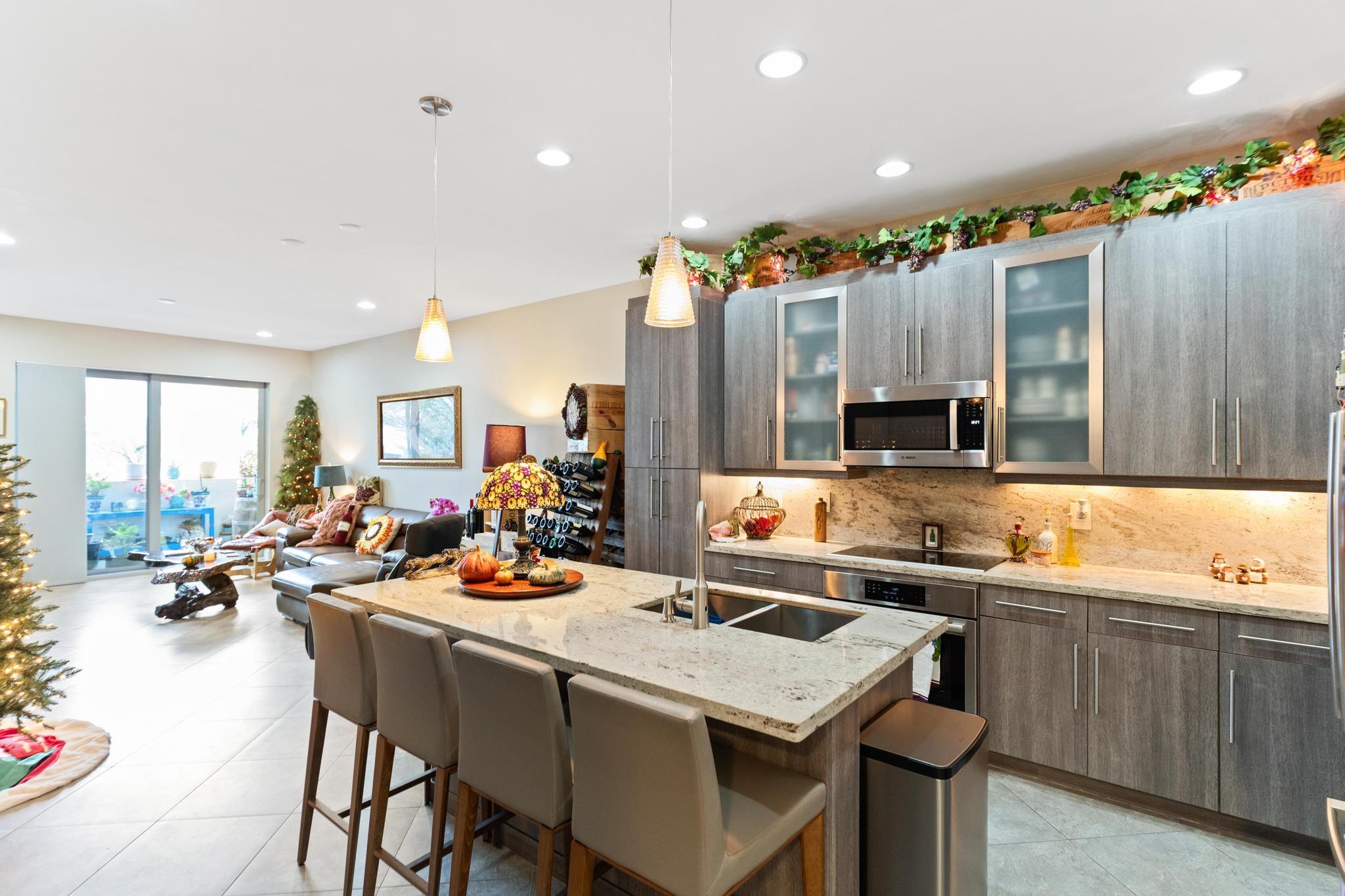 4511 El Mar Dr 307