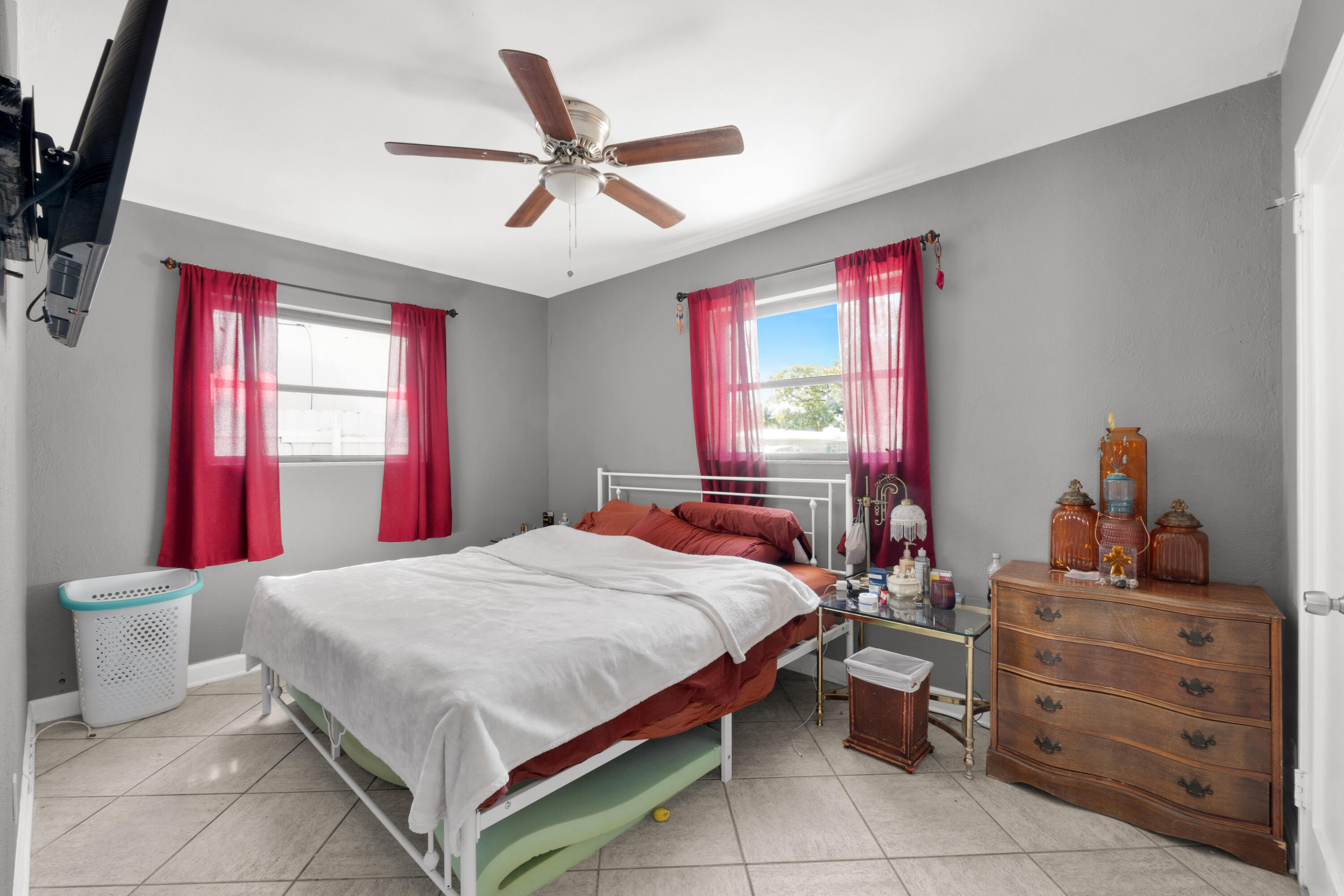 LAUDERDALE - Residential