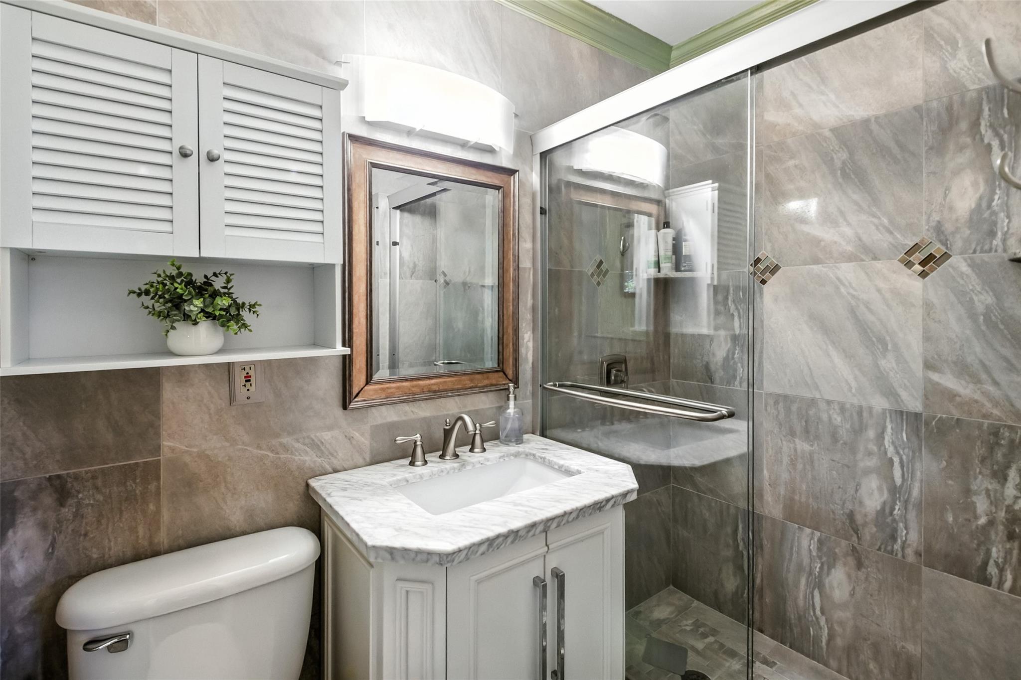 FLORANADA RIDGE SEC - Residential