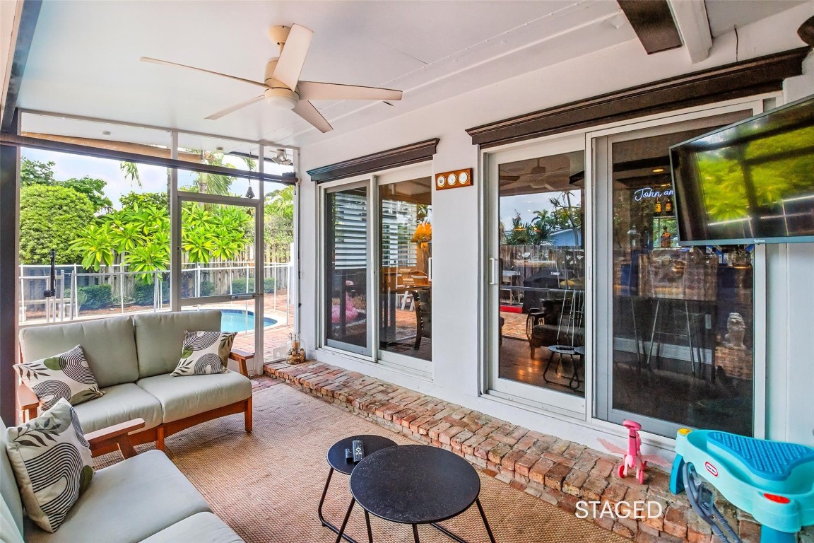 FLORANADA RIDGE SEC - Residential