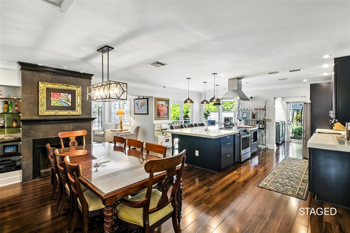 FLORANADA RIDGE SEC - Residential