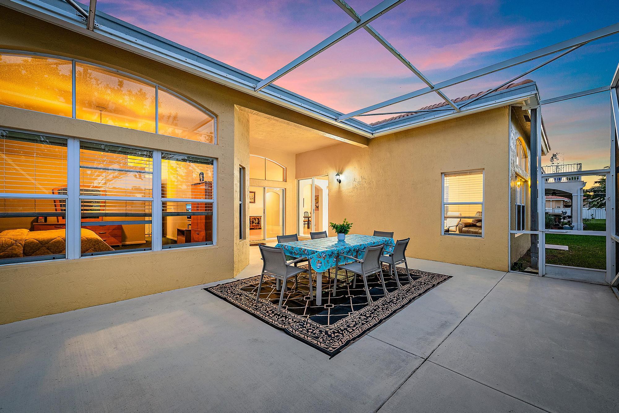 WINSTON TRAILS - Residential