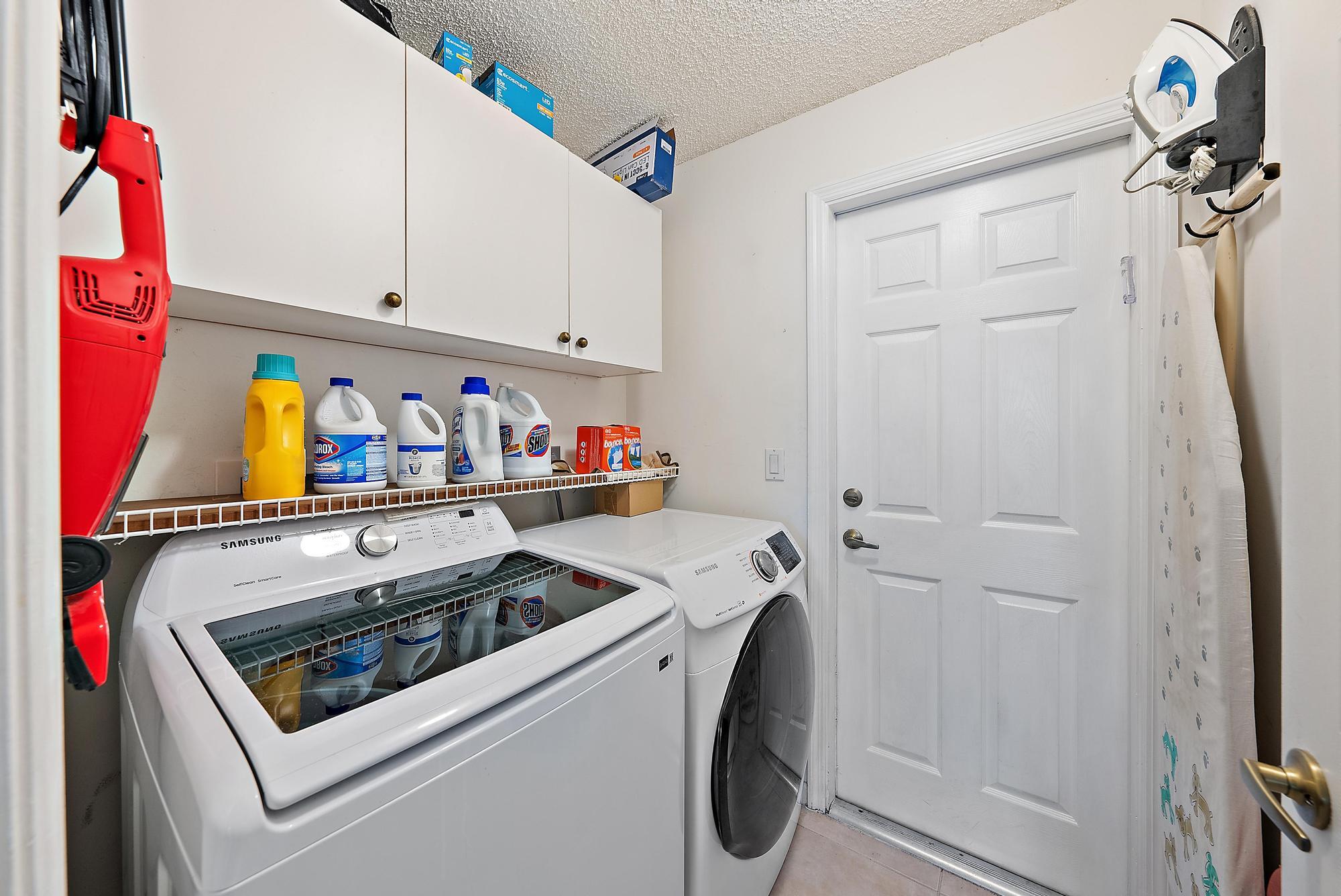 WINSTON TRAILS - Residential