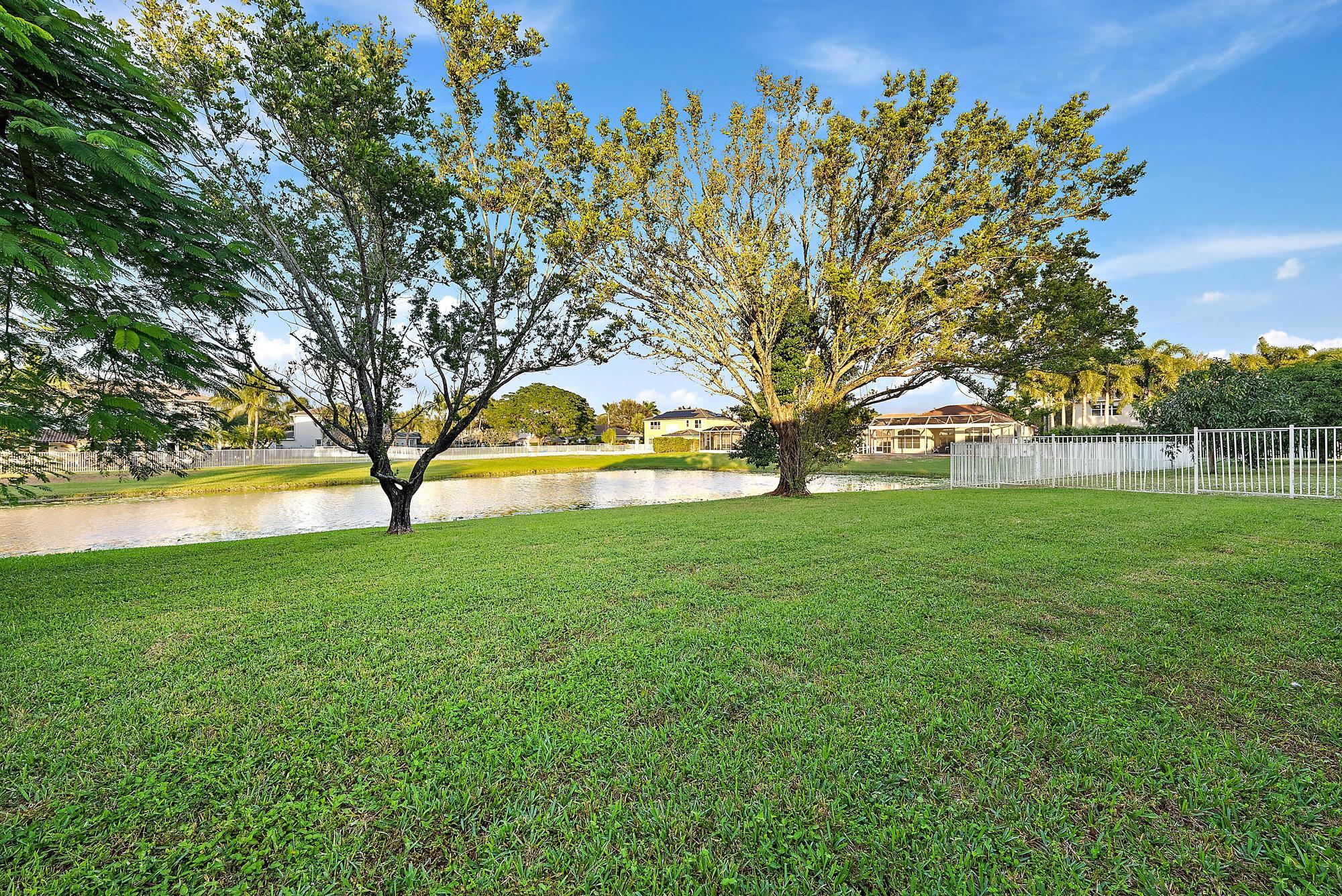 WINSTON TRAILS - Residential