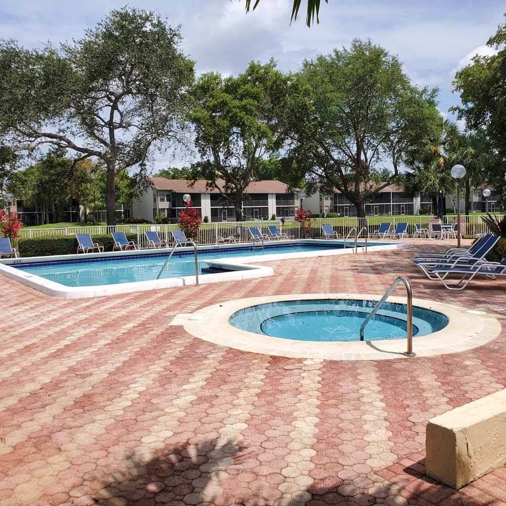 Meadowridge East - Residential