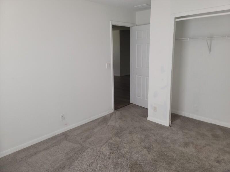 PORT ST LUCIE SECTION 33 - Residential Lease