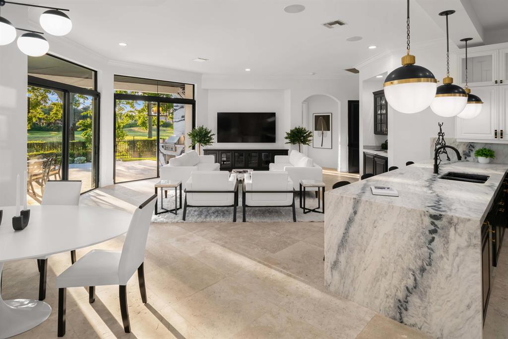 KENSINGTON - Residential