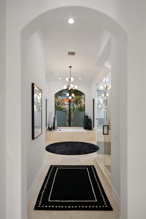 KENSINGTON - Residential