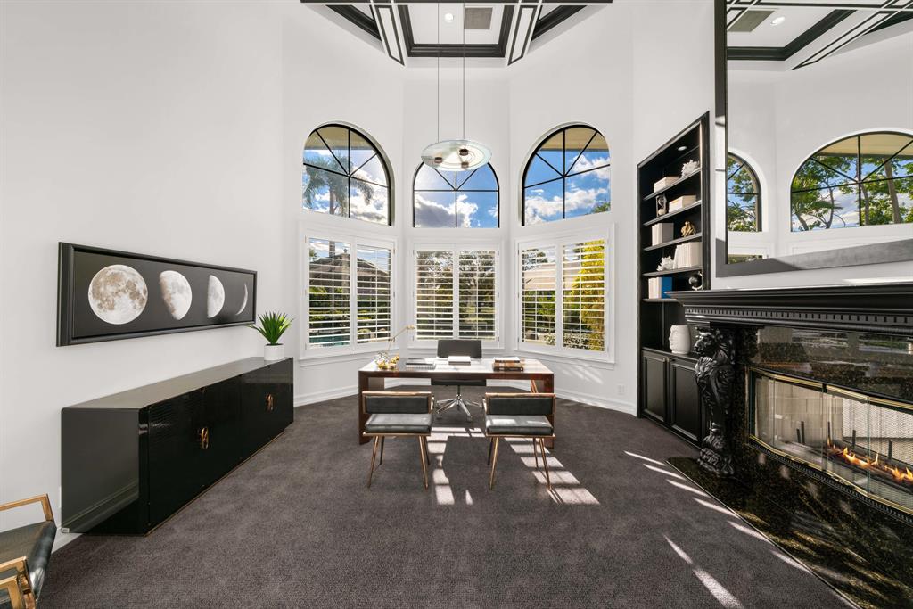 KENSINGTON - Residential