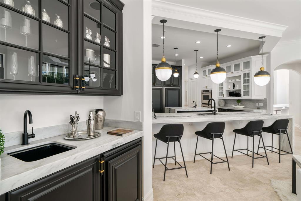 KENSINGTON - Residential