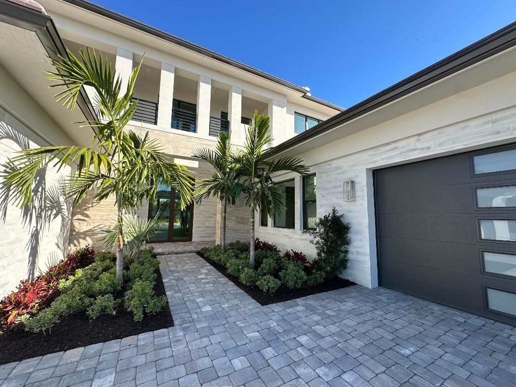 Photo of 9180 Coral Isles Circle #Lot 21, Palm Beach Gardens, FL 33412 (MLS # R11083458)